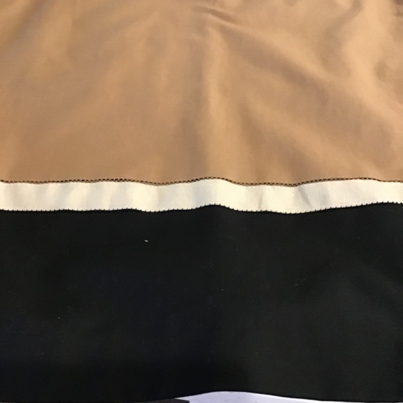 Dress. Lafayette 148 NY .  Size Small - Picture 3 of 6